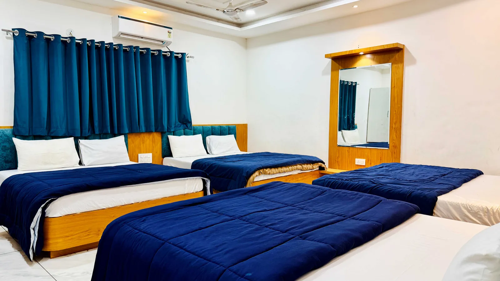 Eight Bed AC Room View 4